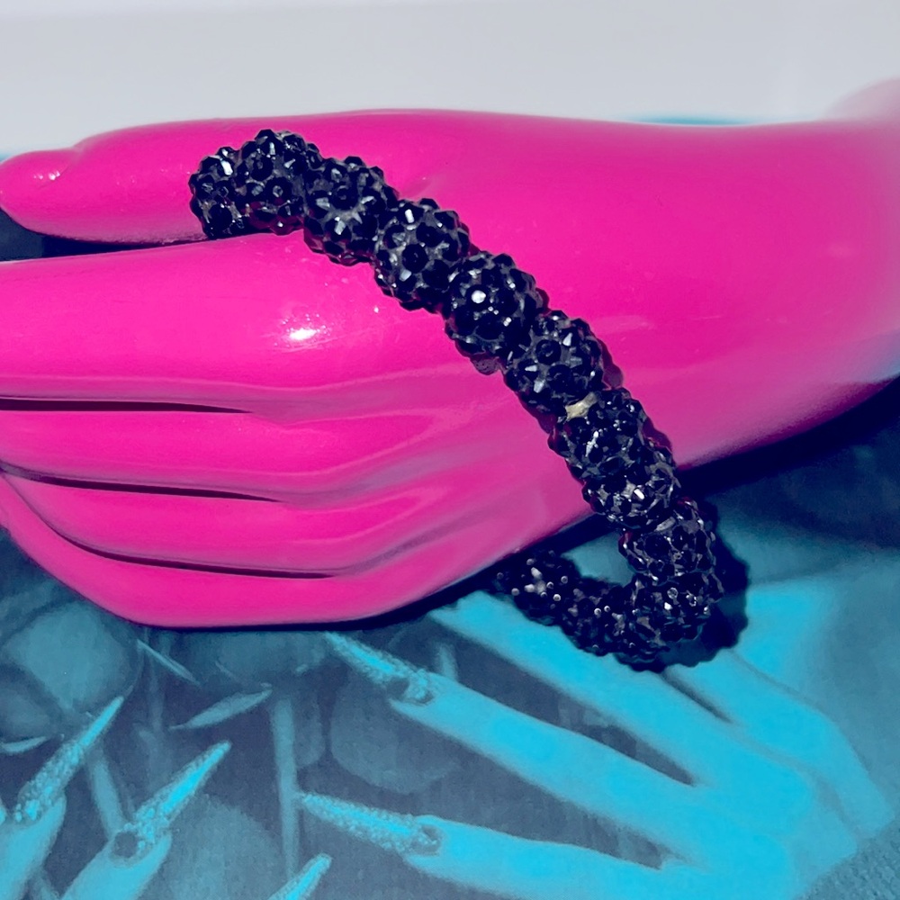 Look Beautiful Elegant Black sparkling Bracelet